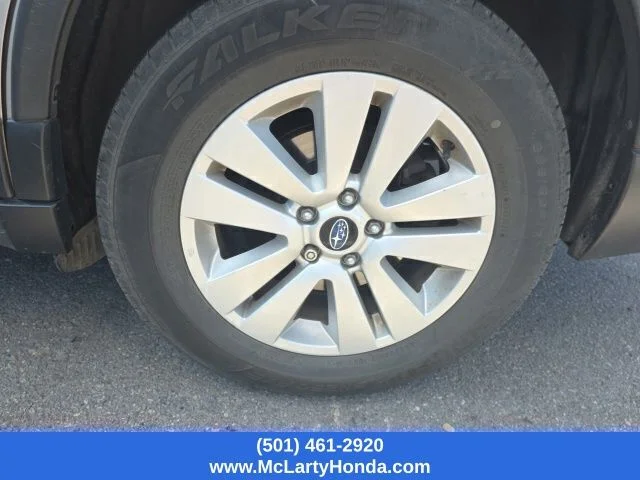 Used 2018 Tungsten Metallic Subaru 2.5i Premium image 9