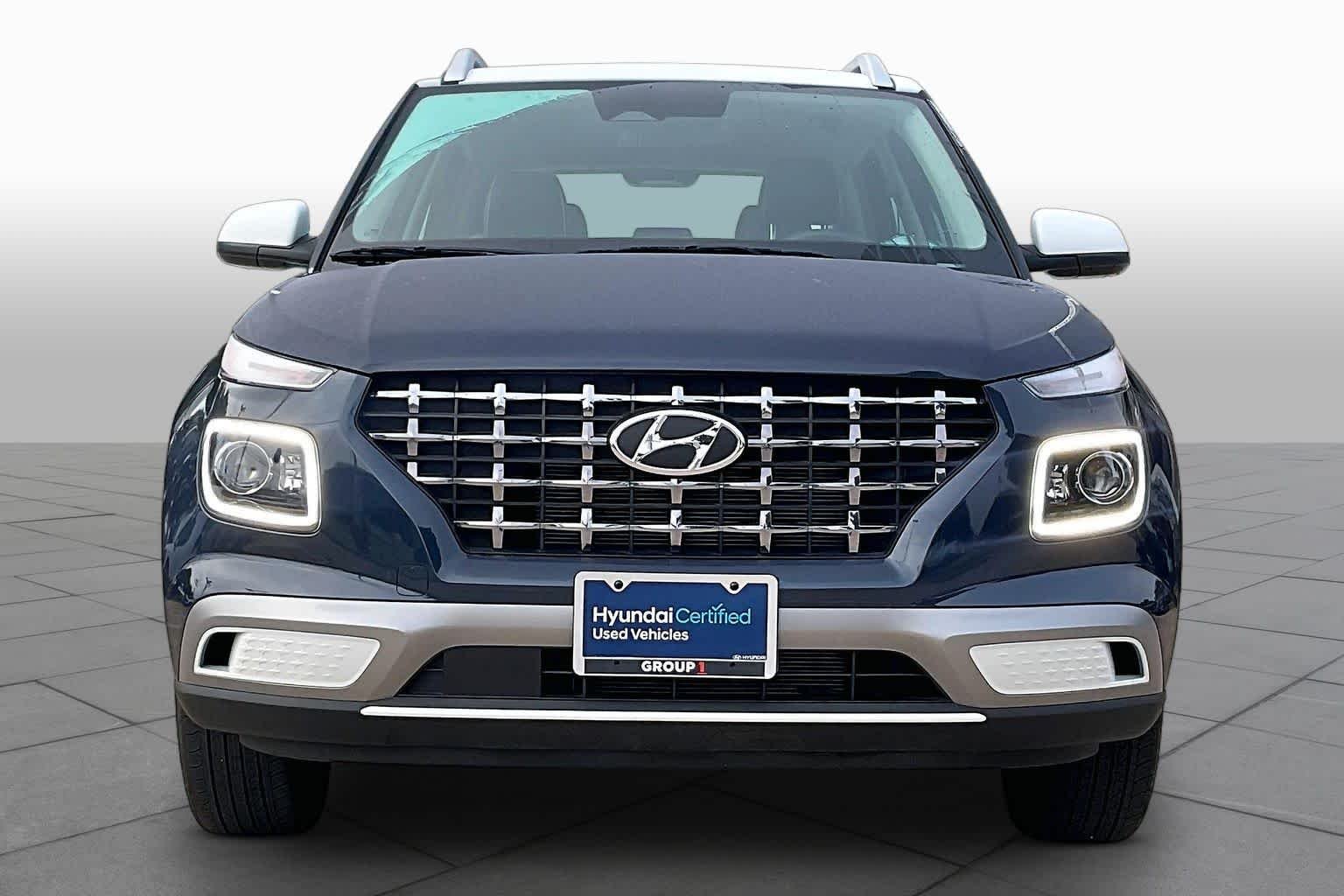 Used 2025 Denim w/White Roof Hyundai Limited image 4
