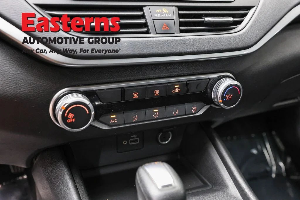 Used 2024 Silver Nissan 2.5 S image 19