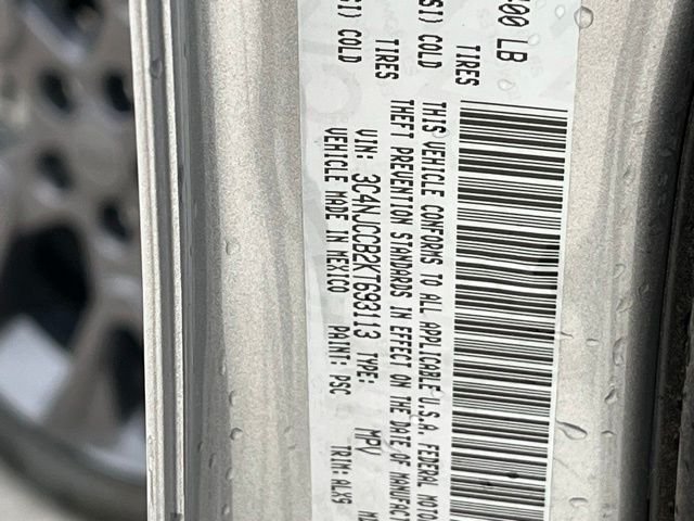 Used 2019 Silver Jeep Limited image 36