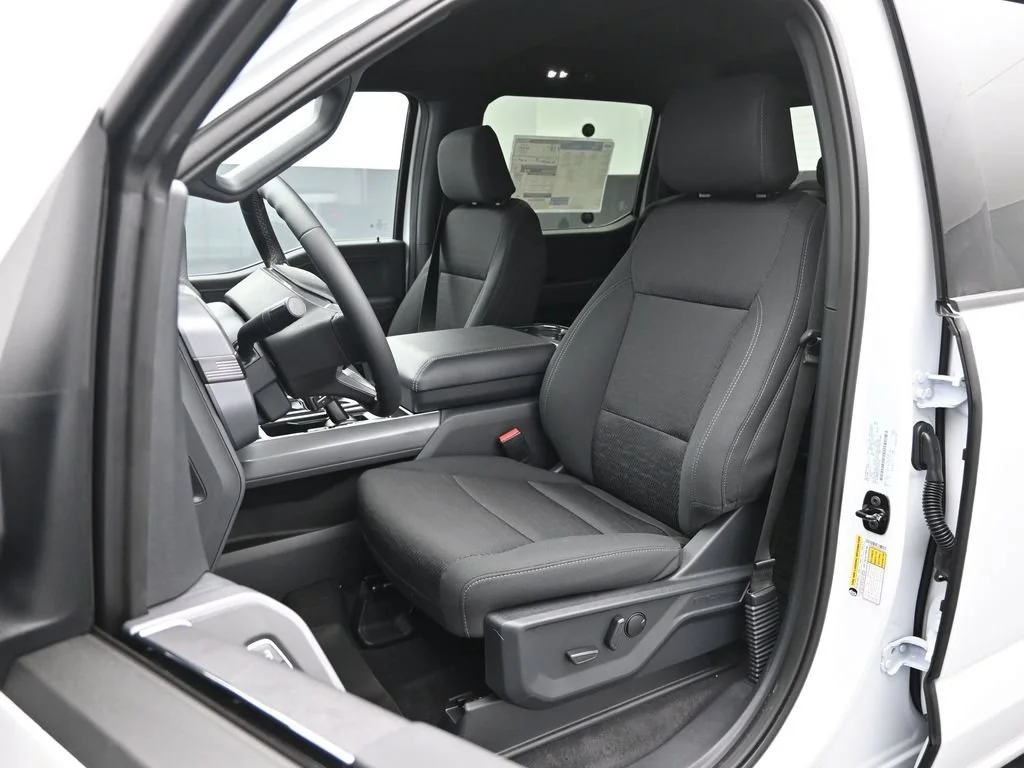 New 2026 White Ford XLT image 9