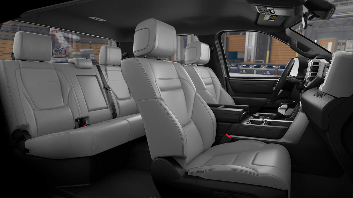 New 2026 Lunar Rock Toyota SR5 image 20