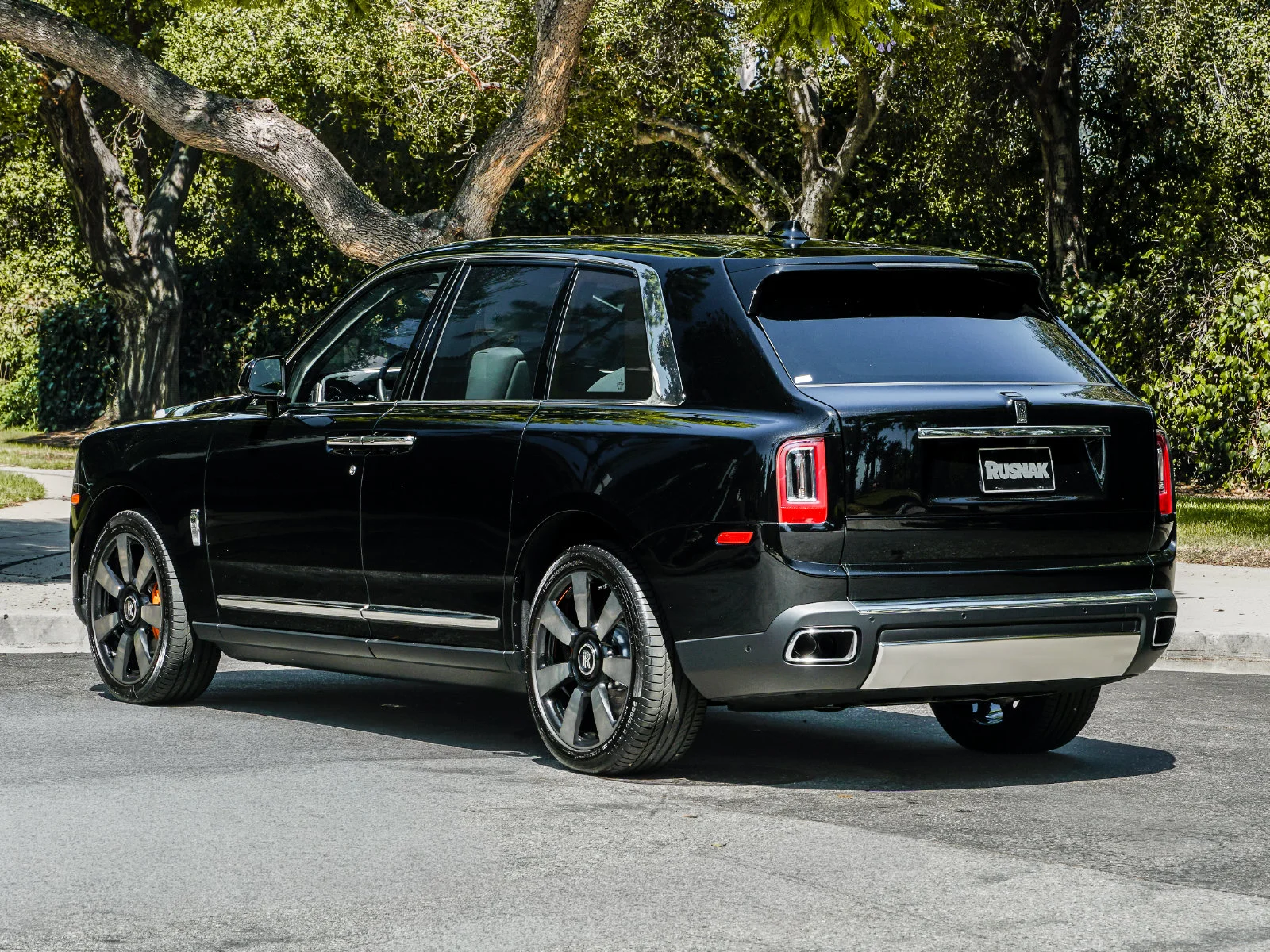 Certified Used 2024 Black Diamond Rolls-Royce  image 5