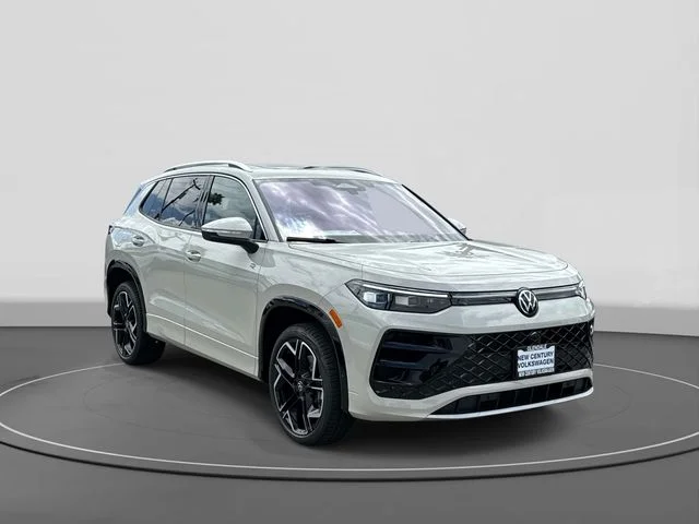 2026 Volkswagen Tiguan 2.0T SEL R-Line Turbo 4Motion's photo