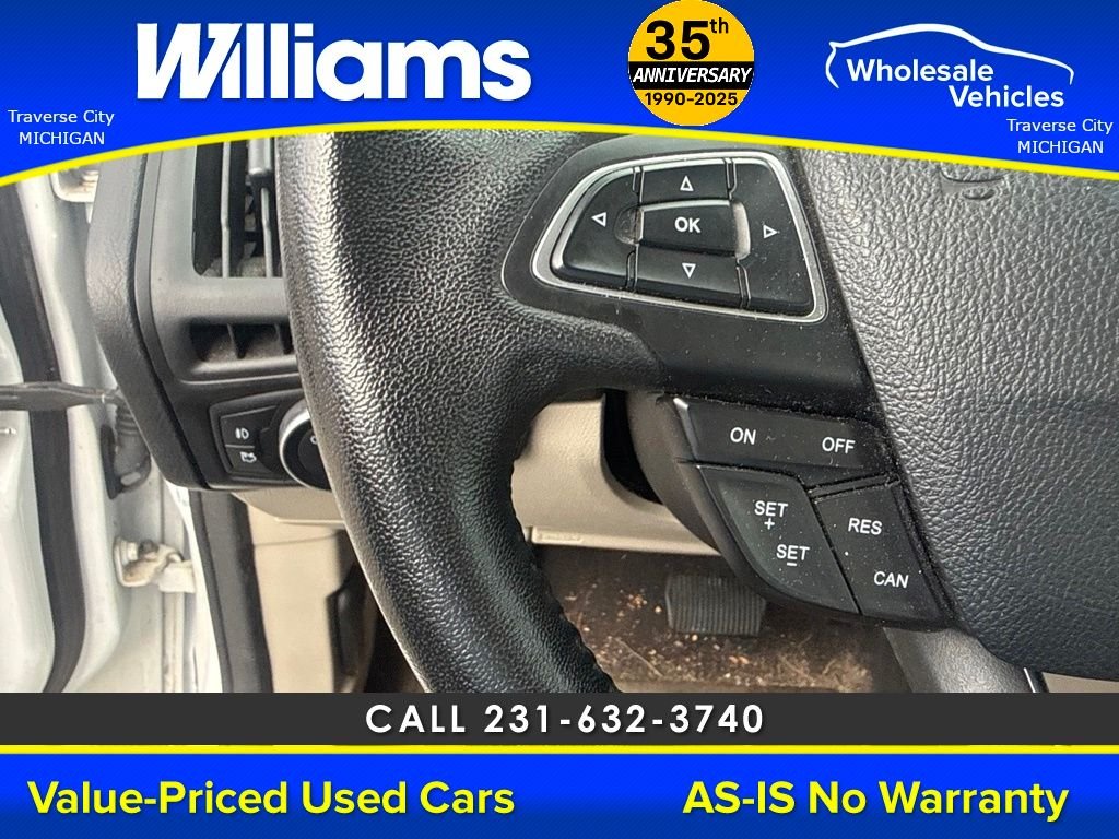 Used 2016 Oxford White Ford SE image 17