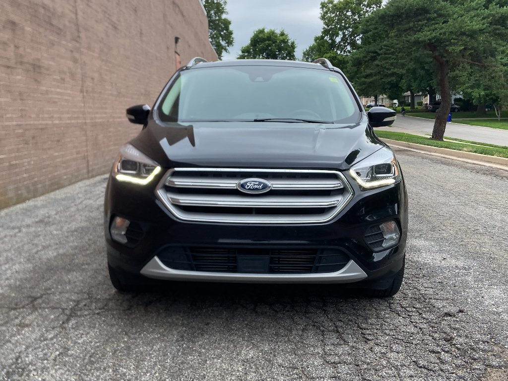 Used 2019 Agate Black Metallic Ford Titanium image 2
