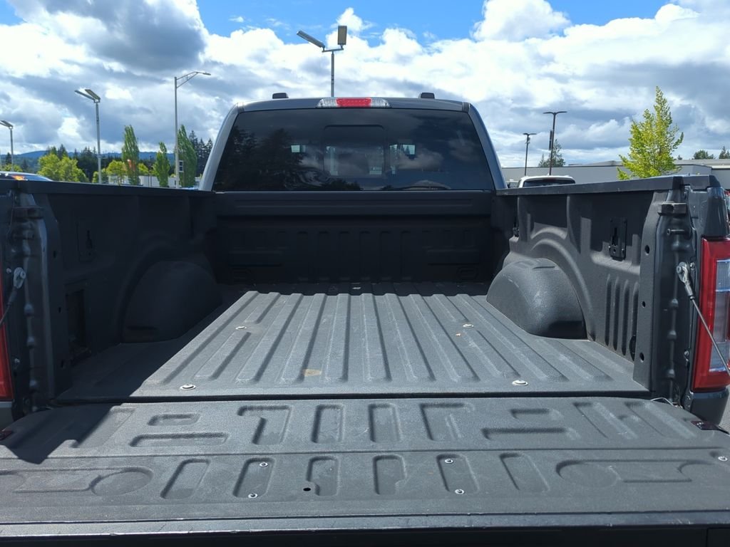 Used 2023 Gray Ford Lariat image 26