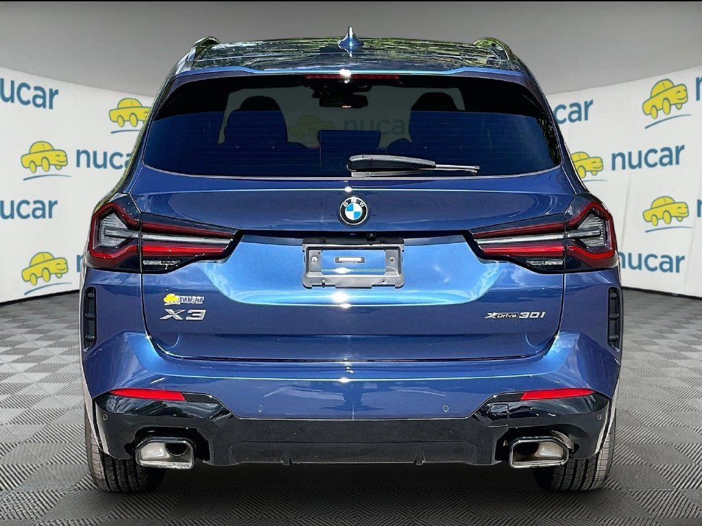 Used 2023 Blue BMW xDrive30i image 5