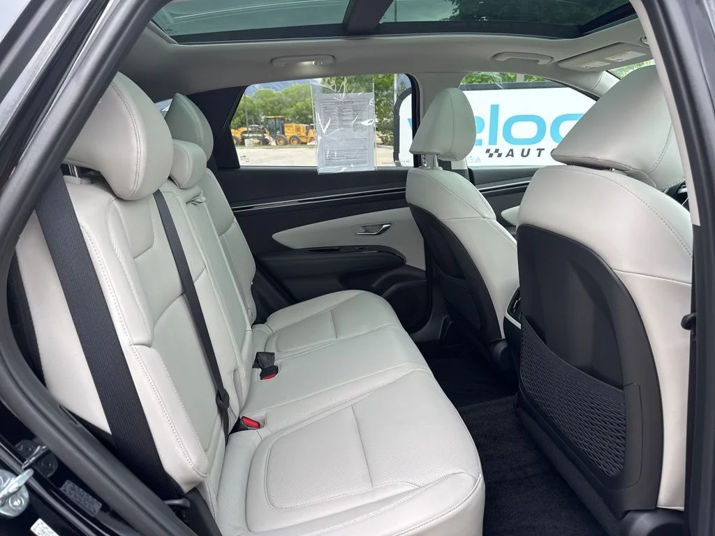 Used 2023 Black Hyundai Limited image 23