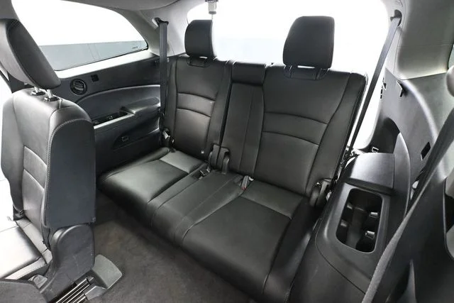 Used 2016 Black Honda EX-L image 37