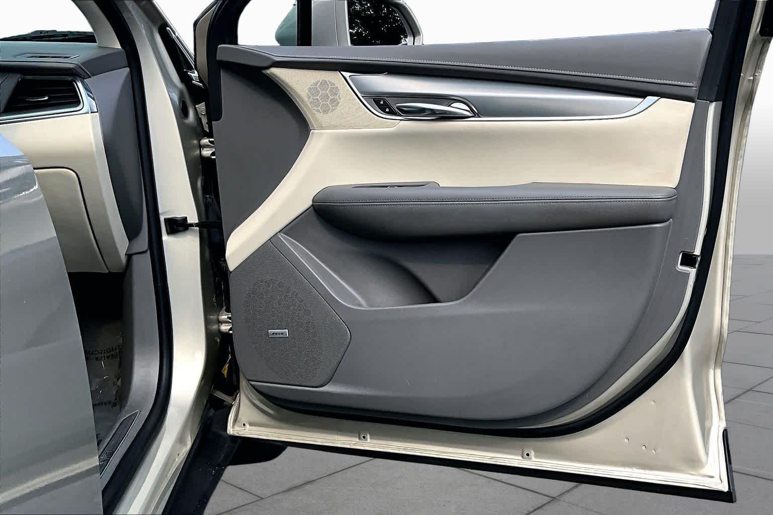 Used 2017 Silver Coast Metallic Cadillac Luxury FWD image 23