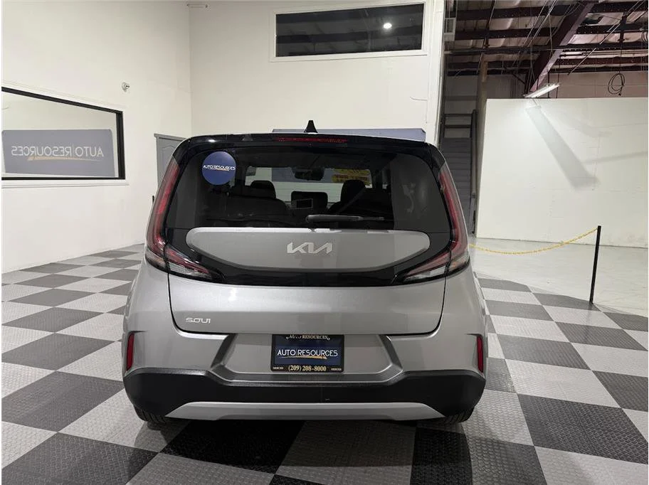 Used 2023 Steel Gray Kia LX image 6