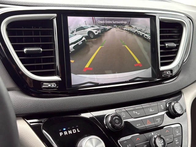 Used 2024 White Chrysler Touring L image 15