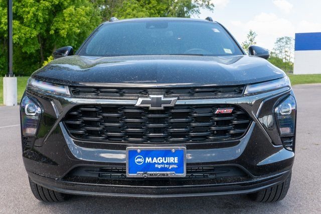 Used 2025 Black Chevrolet 2RS image 3