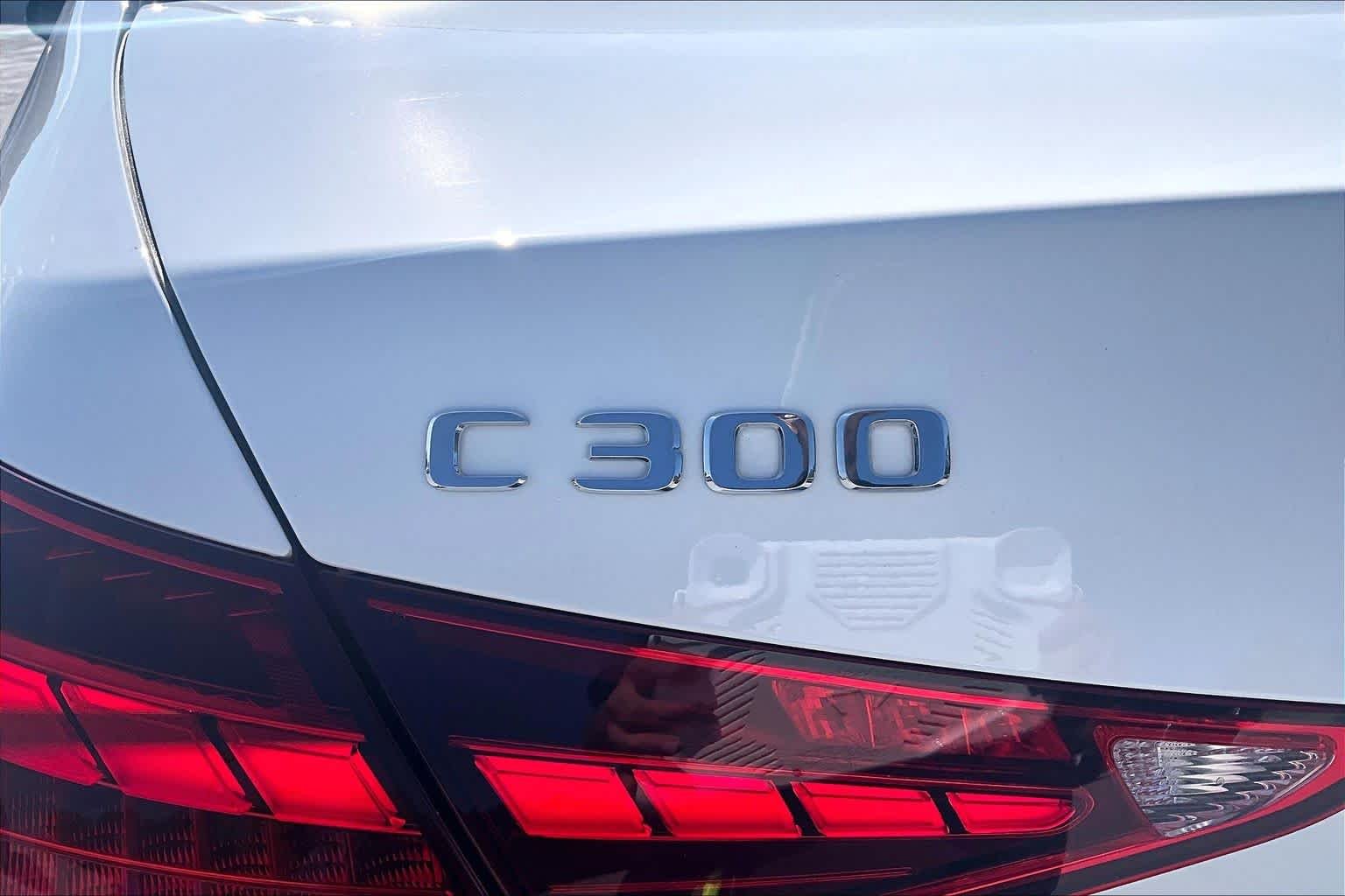 2025 Mercedes-Benz C-Class Sedan C 300 - Photo 31