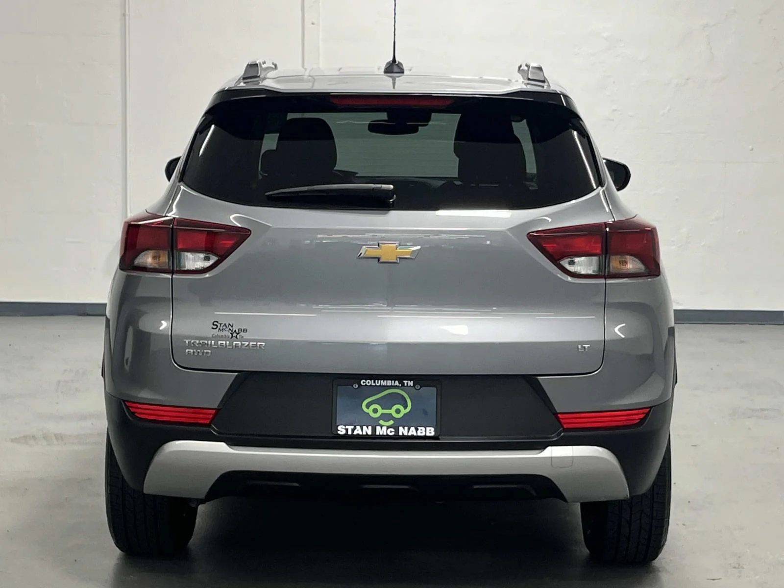 Used 2023 STERLING GRAY METALLIC Chevrolet LT image 7