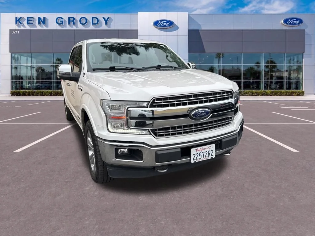 Used 2018 White Ford Lariat image 17