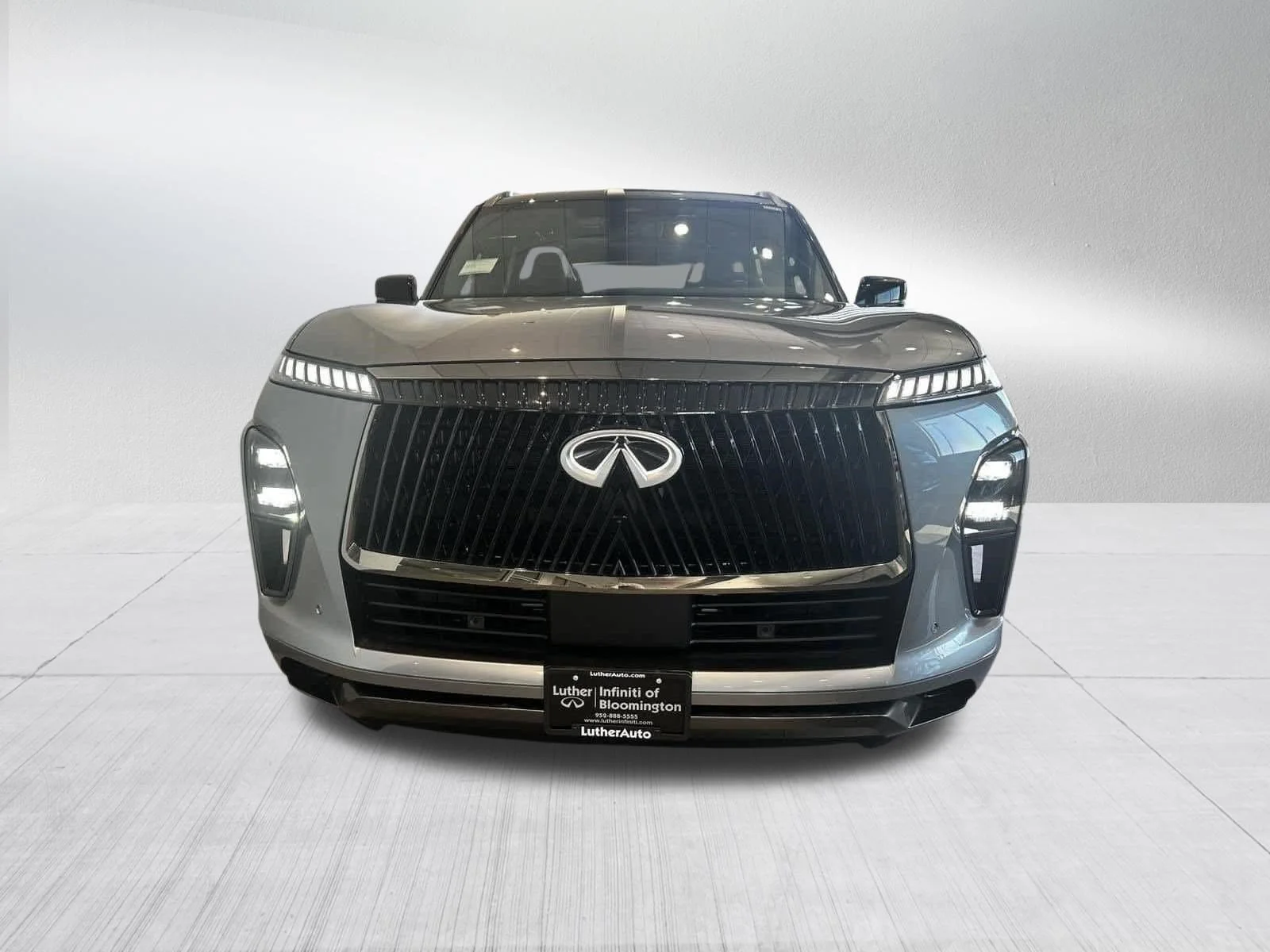 New 2027 2T DYNAMIC META INFINITI Autograph 4WD image 4