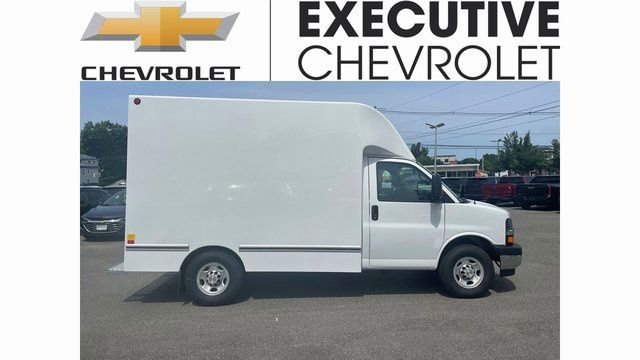 2025 Chevrolet Express Cutaway