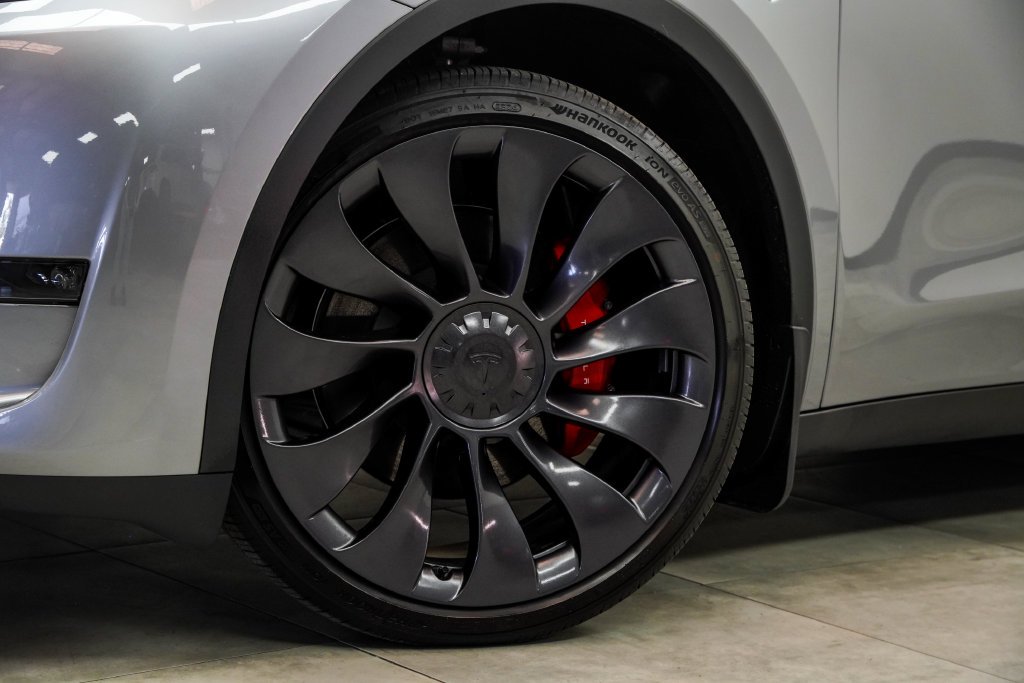 Used 2025 Silver Tesla Performance image 4