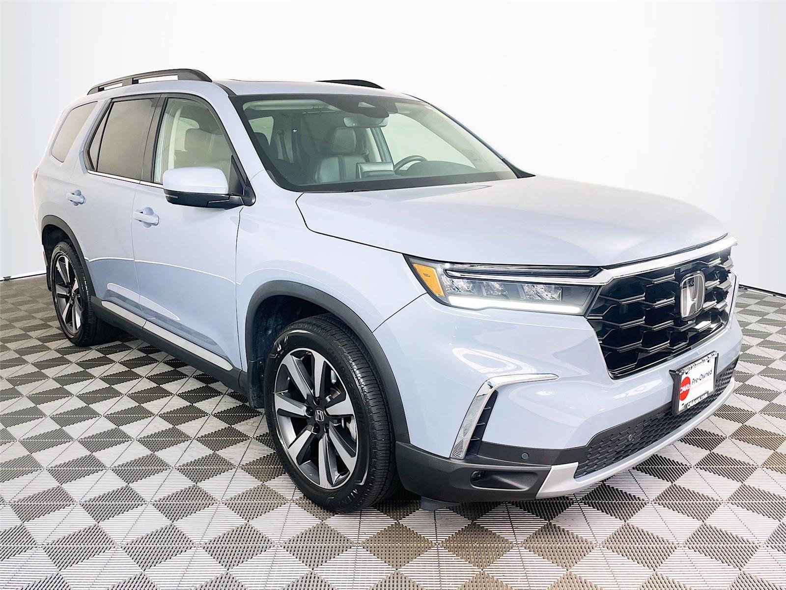 2024 Honda Pilot Touring AWD's photo