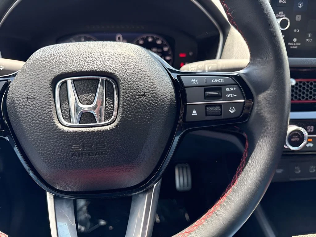 Used 2025 Black Honda  image 16