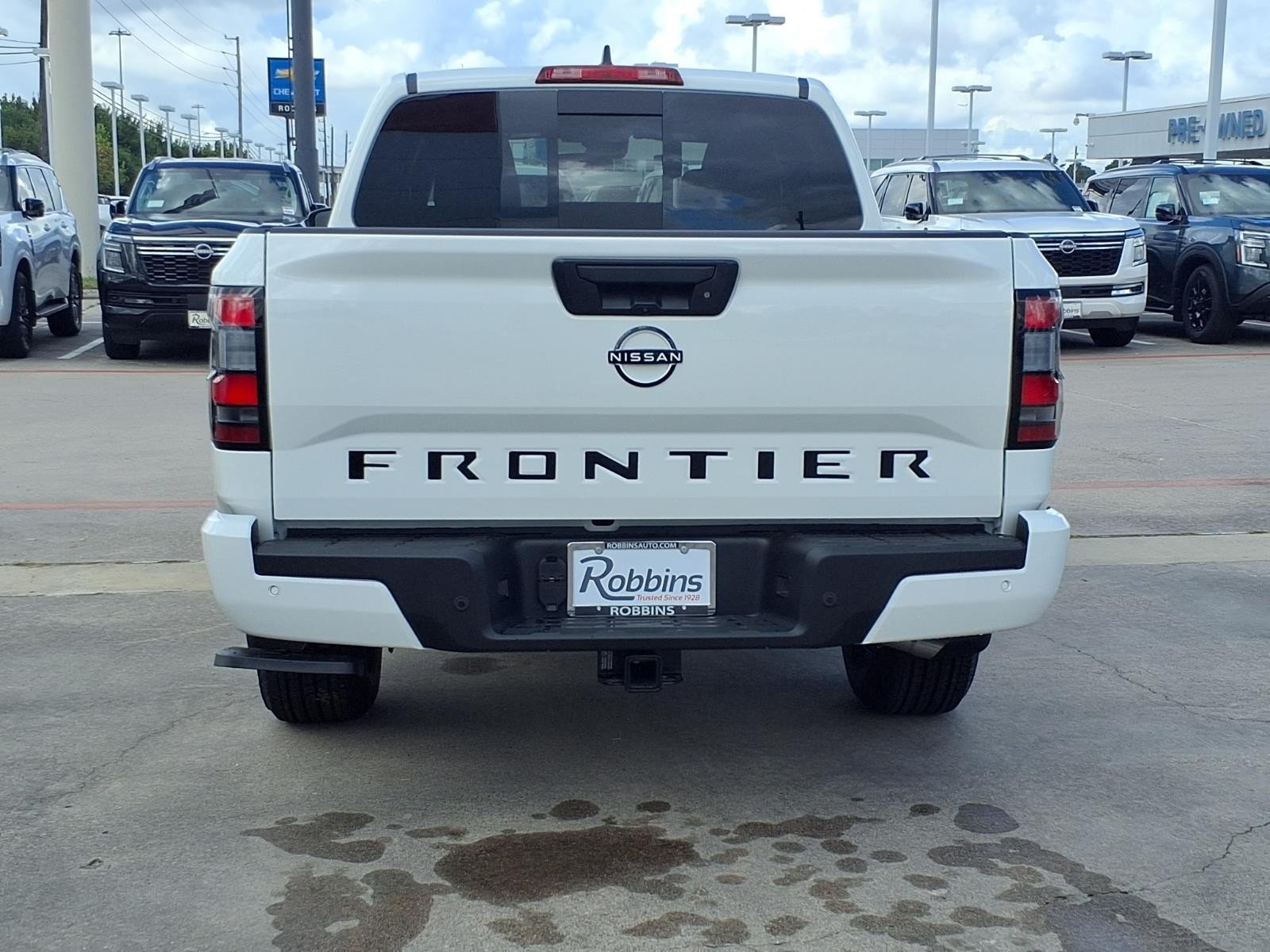 2026 Nissan Frontier Crew Cab SV White at Robbins Nissan