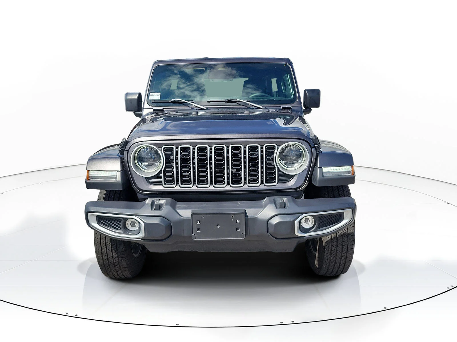 Used 2025 Granite Crystal Metallic Clearcoat Jeep Sahara image 2