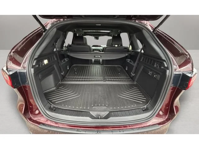 Used 2025  Mazda Premium Plus Package image 32