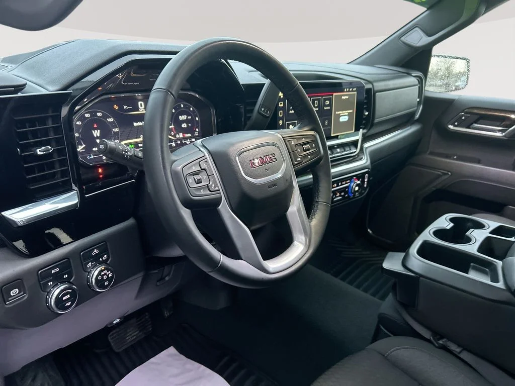 Used 2024 Gray GMC Elevation image 15