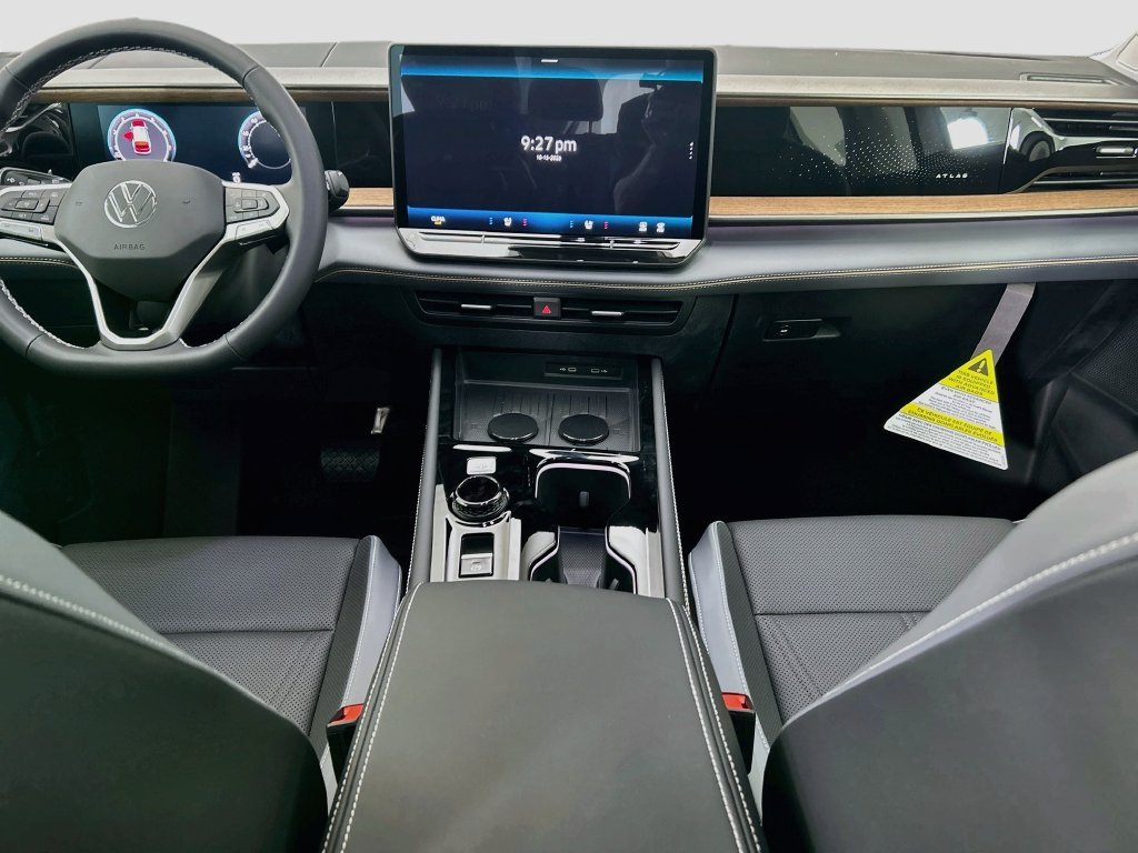 New 2027 Silver Volkswagen SE w/Technology image 13