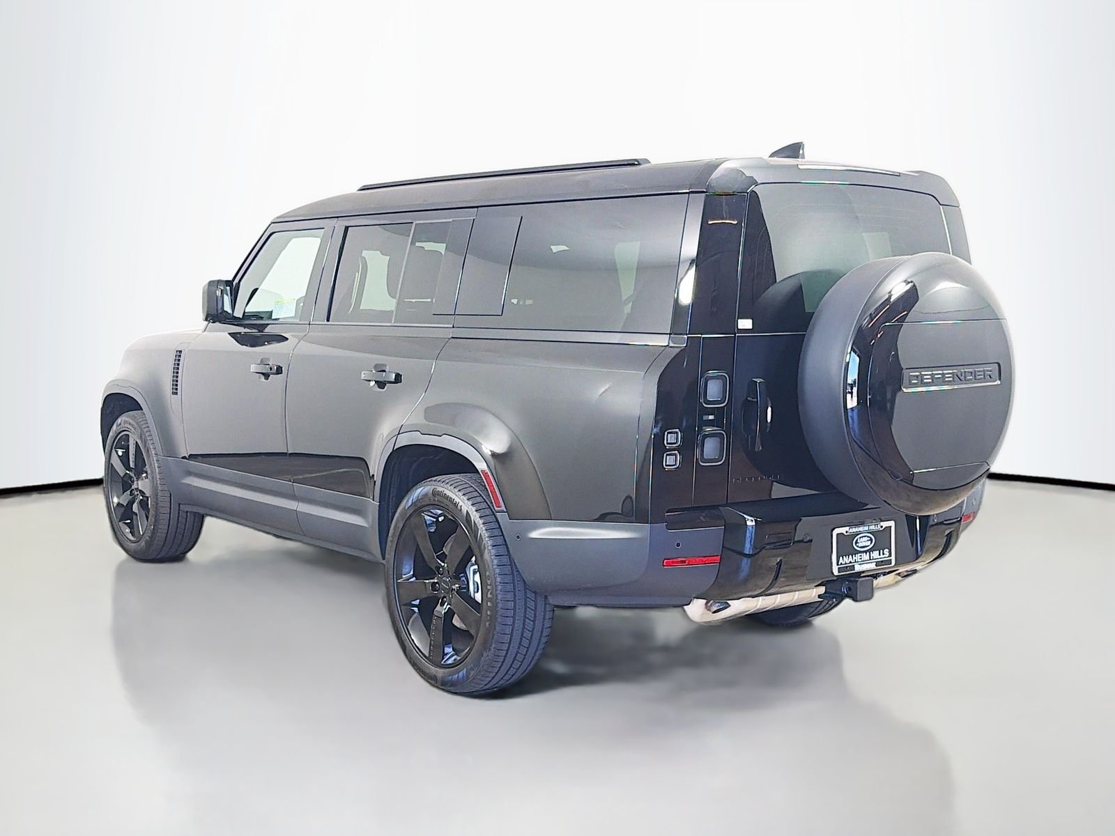 New 2026 Santorini Black Land Rover S image 3