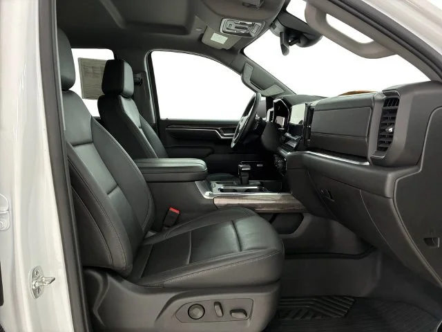 Certified Used 2025 Summit White Chevrolet LTZ image 14