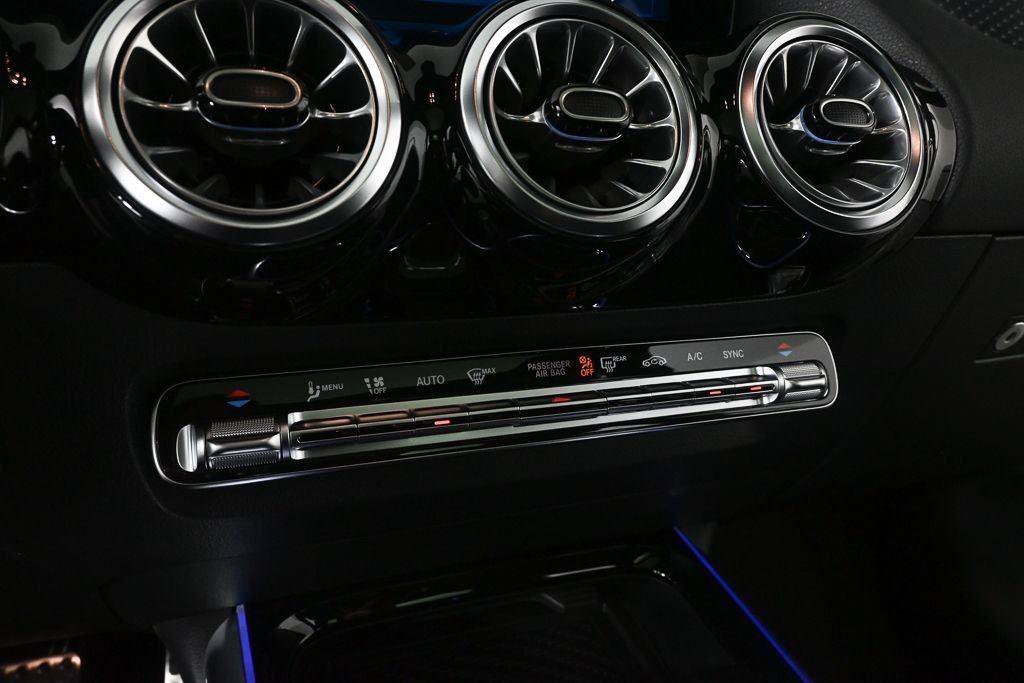 New 2026 Night Black Mercedes-Benz GLA 250 image 54