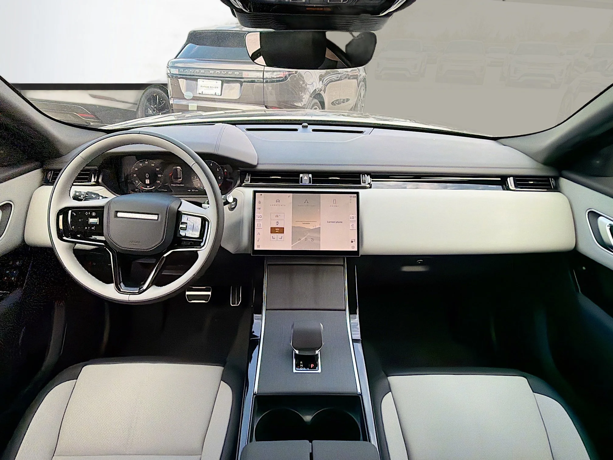 New 2026 Santorini Black Land Rover Dynamic SE image 16