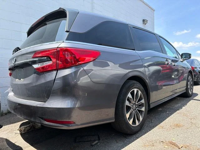 Certified Used 2024 Modern Steel Metallic Honda EX-L image 4