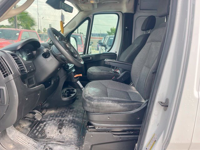 Used 2023 White Ram Base image 9