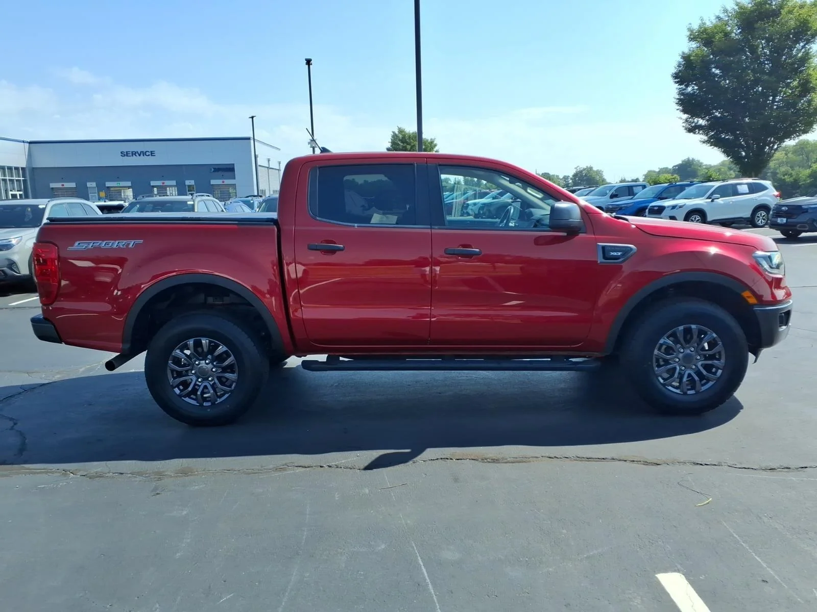 Used 2021 Rapid Red Metallic Tinted Clearcoat Ford XLT image 28