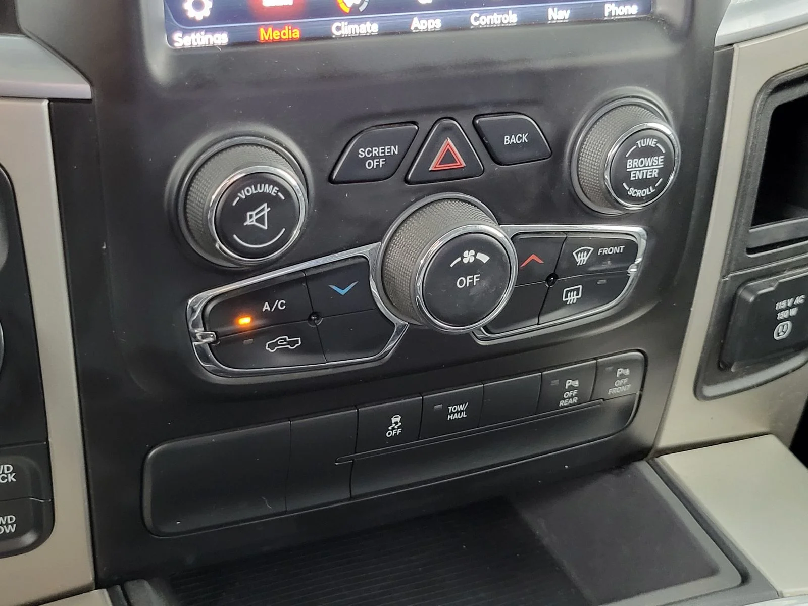 Used 2018 Black Ram Big Horn image 20