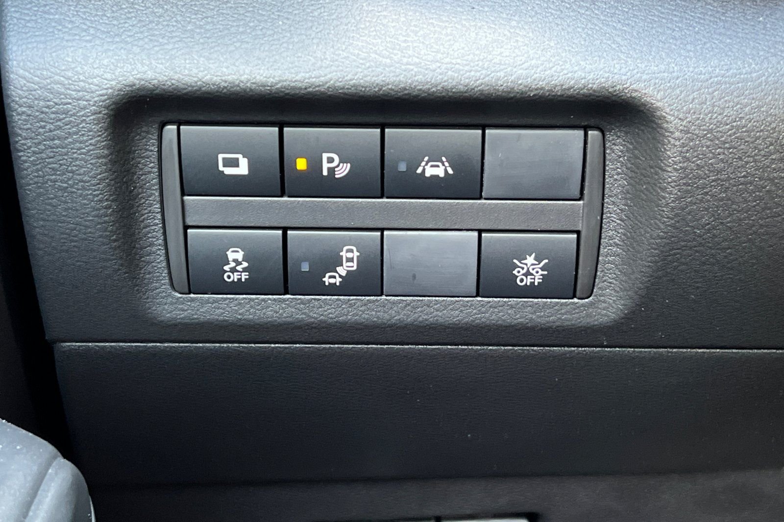 2025 Nissan KICKS PLAY Base - Photo 37