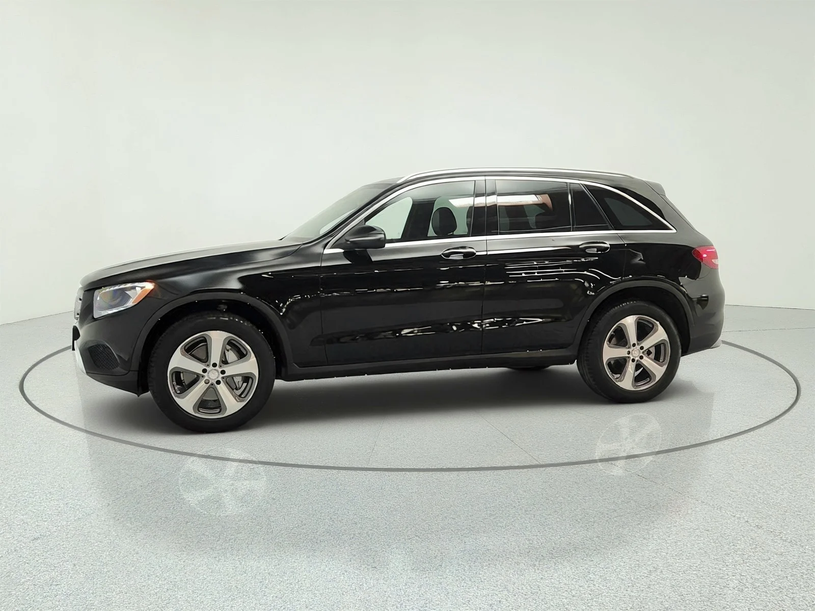 Used 2016 Black Mercedes-Benz RWD 4dr GLC 300 image 8