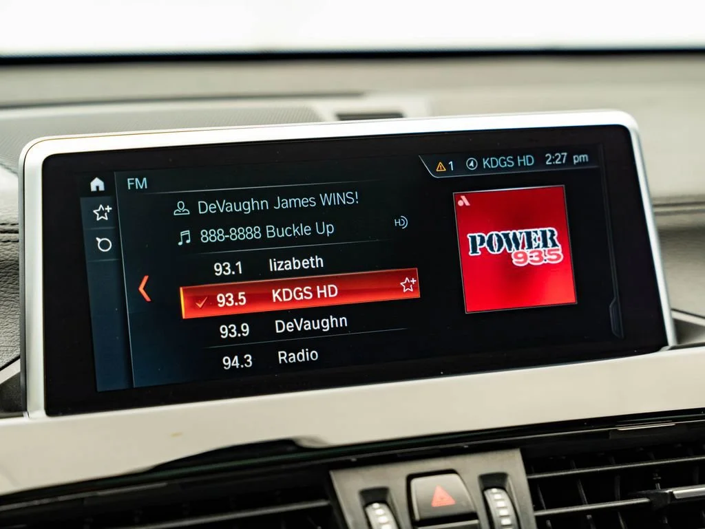 Used 2021 Black Sapphire Metallic BMW sDrive28i image 33