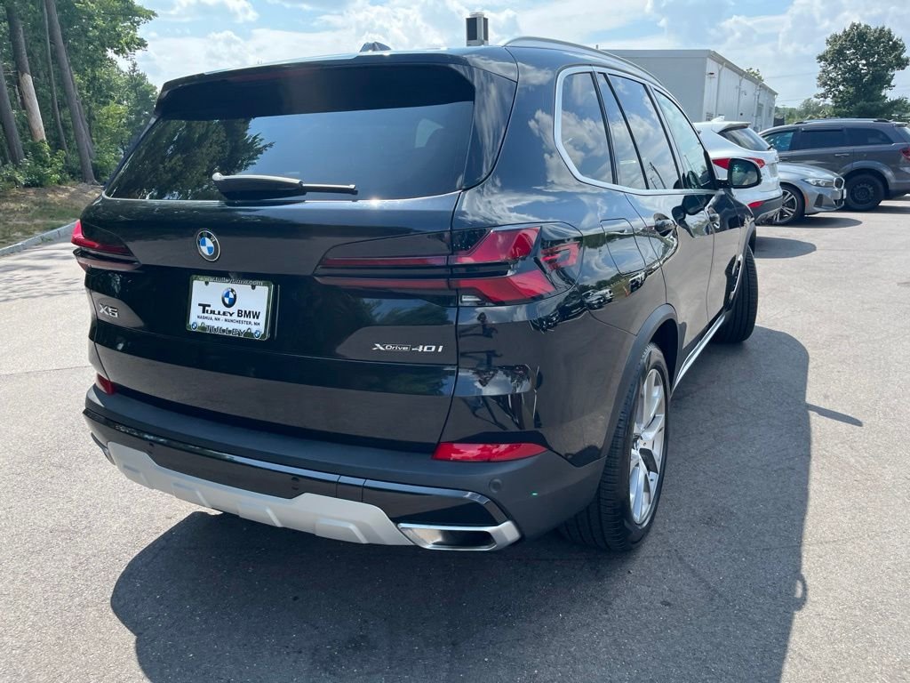 Certified Used 2024 Black Sapphire Metallic BMW xDrive40i image 7