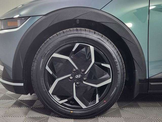 Certified Used 2024 Green Hyundai SEL image 19