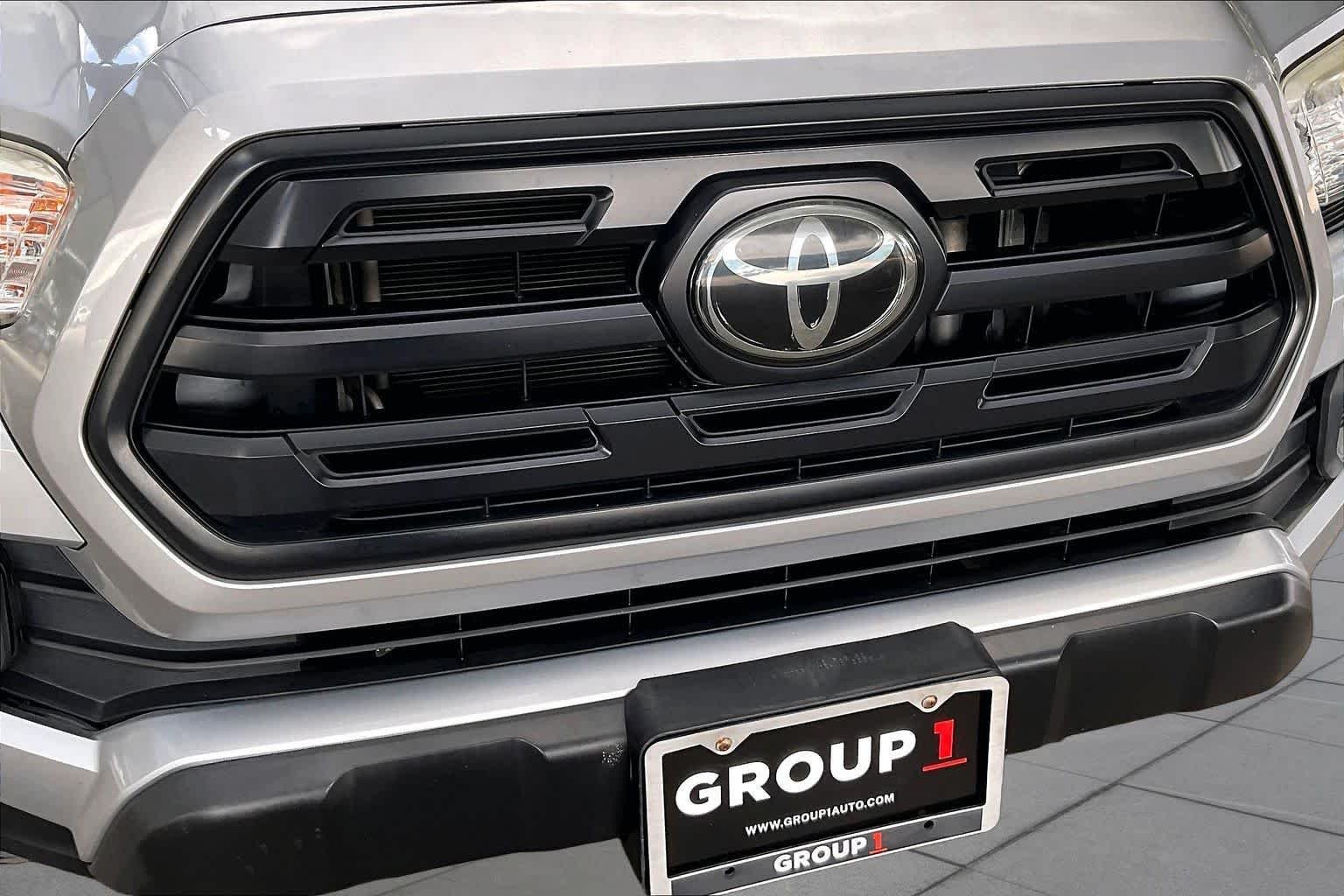 Used 2018 Silver Sky Metallic Toyota SR image 30