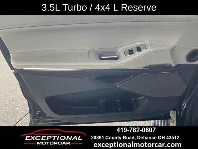 Used 2025 Black Lincoln Reserve image 34