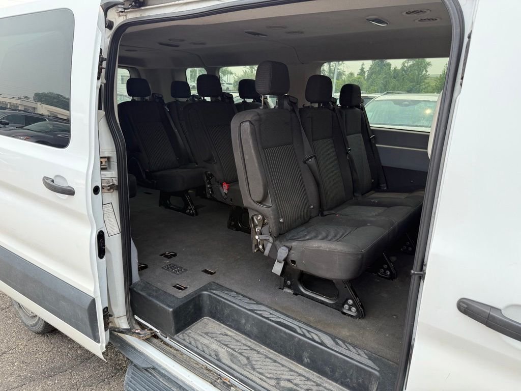 Used 2017 White Ford XLT image 6
