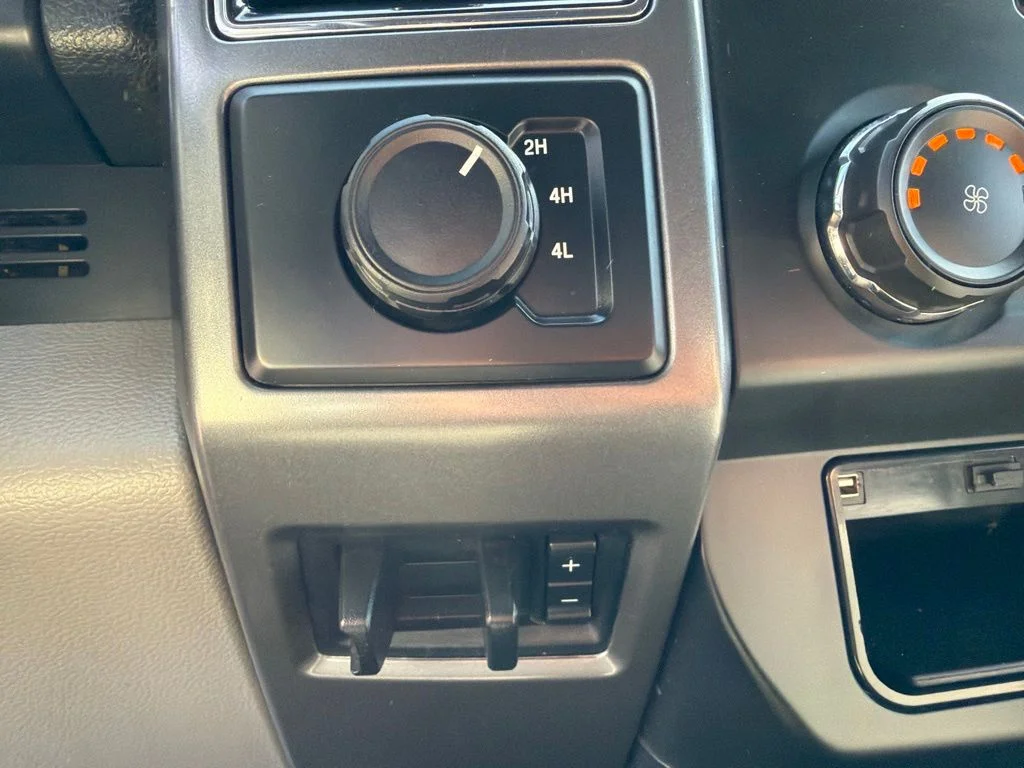 Used 2019 Magnetic Metallic Ford XLT image 26