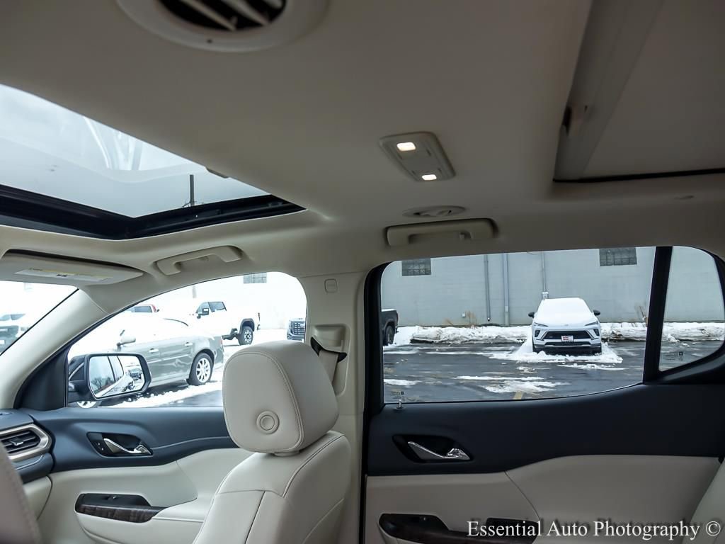 2023 GMC ACADIA - Image 11