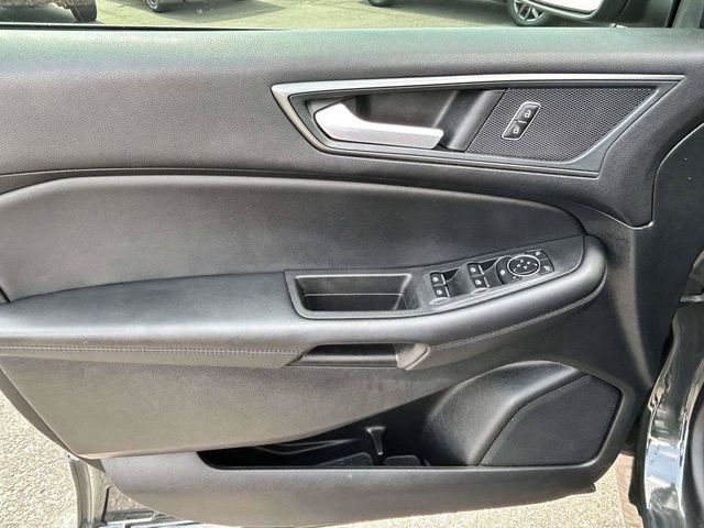 Used 2024 Green Ford SE image 17